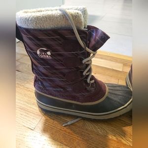 Sorel pack boots, size 8